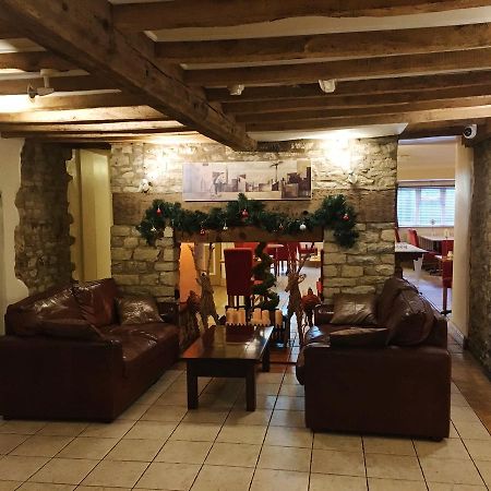 The Tally Ho Hotel - B&B Bicester Dış mekan fotoğraf