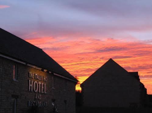The Tally Ho Hotel - B&B Bicester Dış mekan fotoğraf