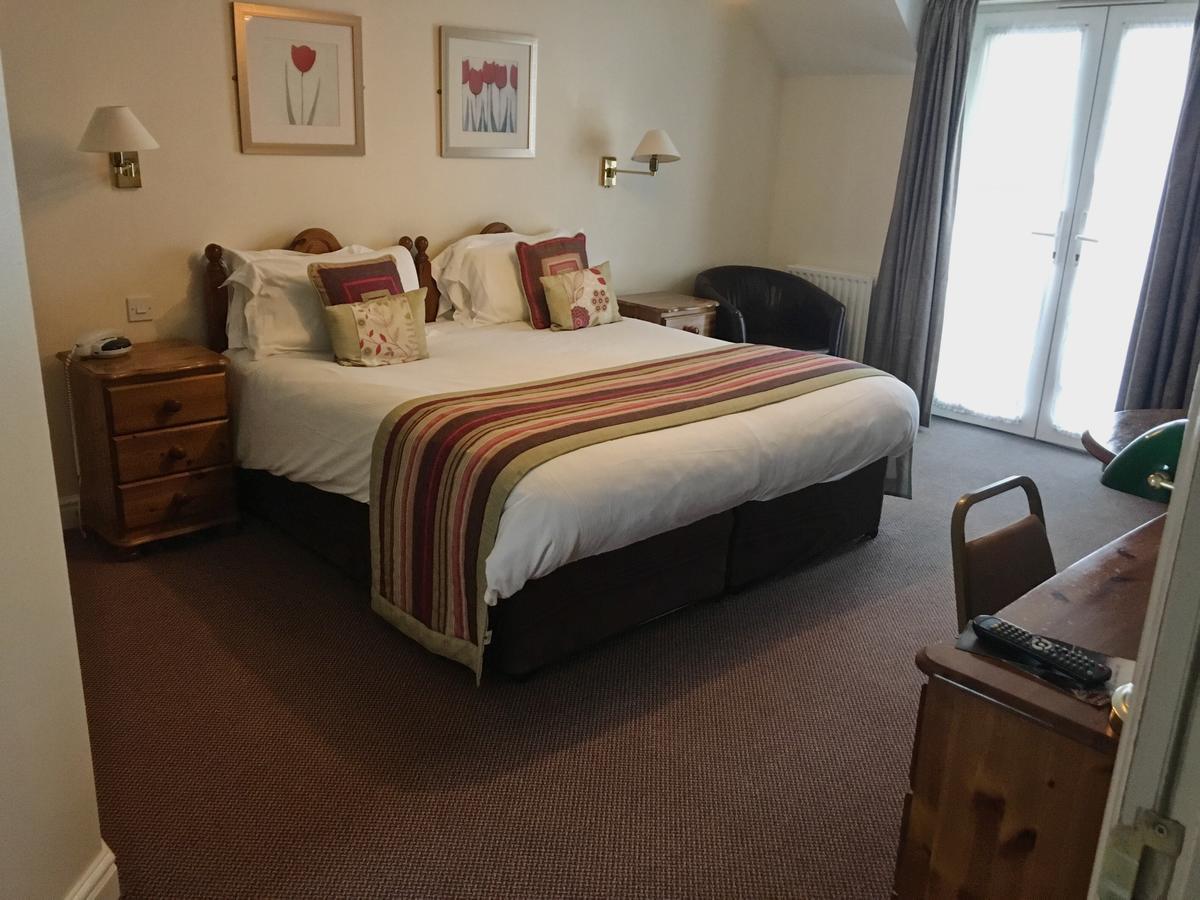 The Tally Ho Hotel - B&B Bicester Dış mekan fotoğraf