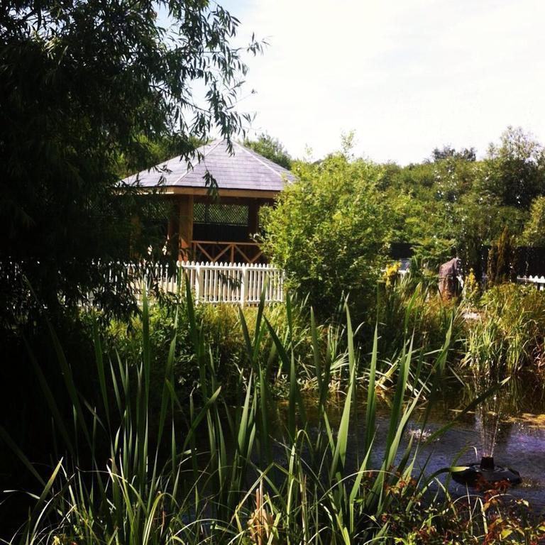The Tally Ho Hotel - B&B Bicester Dış mekan fotoğraf
