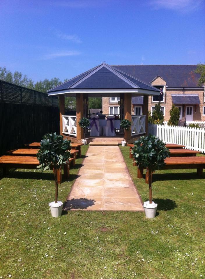 The Tally Ho Hotel - B&B Bicester Dış mekan fotoğraf