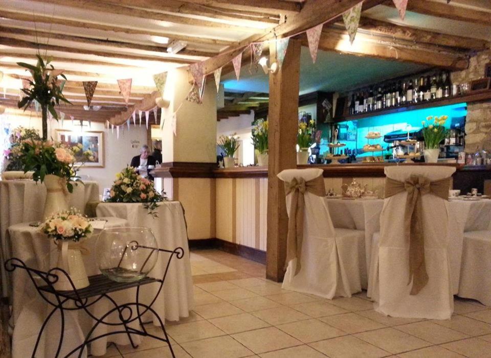 The Tally Ho Hotel - B&B Bicester Dış mekan fotoğraf